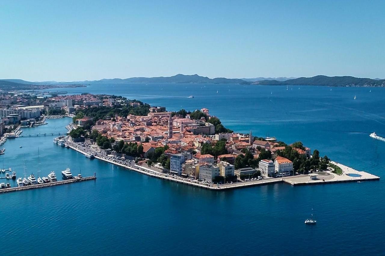 Apartment 2 & Free Private Parking Zadar