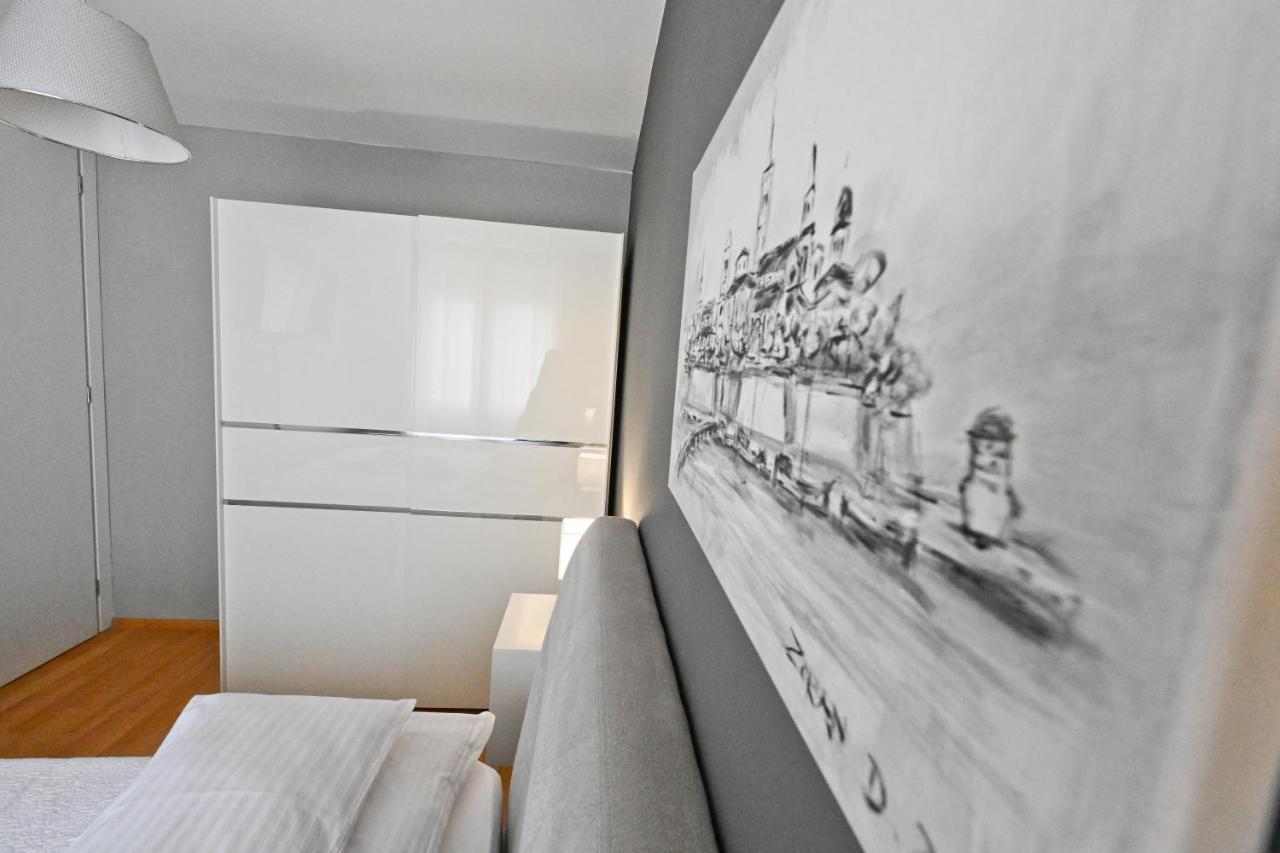 2 & Free Private Parking Apartment