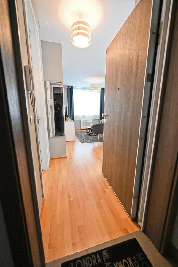 Apartmán 2 & Free Private Parking