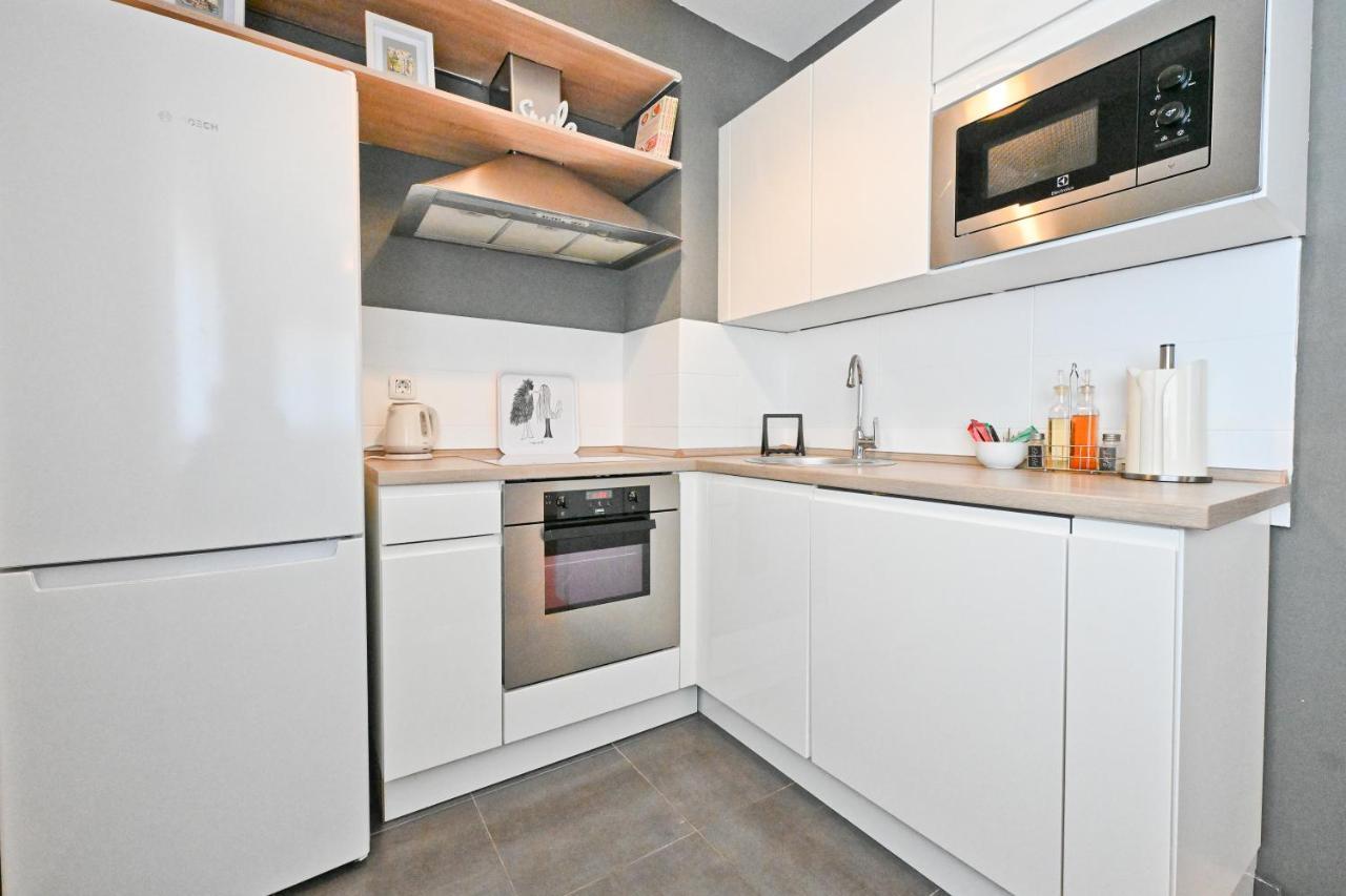 Apartment 2 & Free Private Parking
